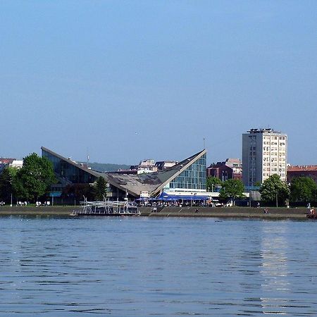 Apartment Members Belgrad Exteriör bild